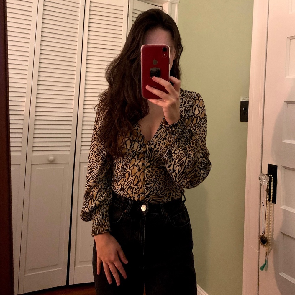 Divided leopard print button top, size xs
